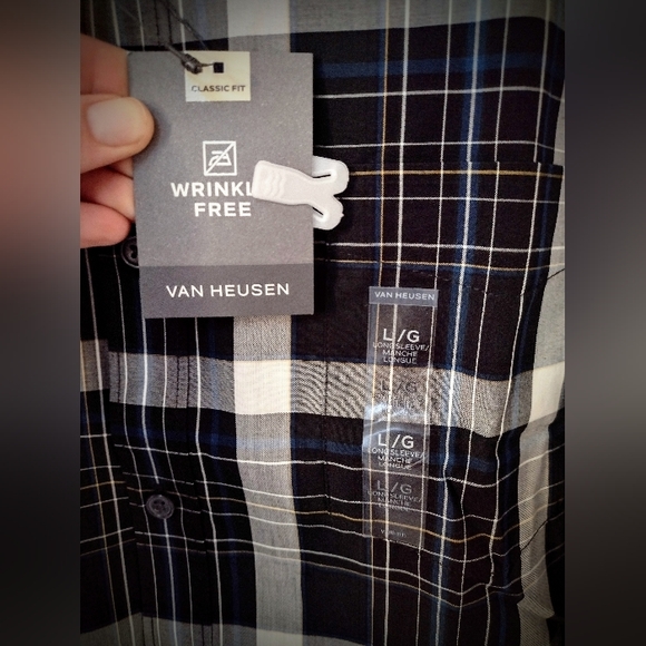 NWT Van Heusen Classic Fit Large 16-16.5 Long Sleeve Button-Down Shirt - Picture 6 of 9
